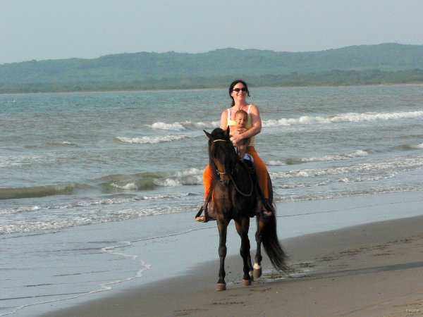 54- Vero et Emilio et Spartacus sur la plage 